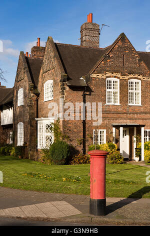 Großbritannien, England, Wirrall, Port Sunlight, The Causeway, 1913-Haus an der Ecke King George Laufwerk Stockfoto