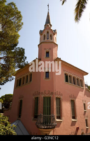 Ehemalige Residenz der jetzt Casa Museu Gaudi, Gaudi House Museum, Parc Gueell, UNESCO-Weltkulturerbe, Antoni Gaudi, Barcelona Stockfoto