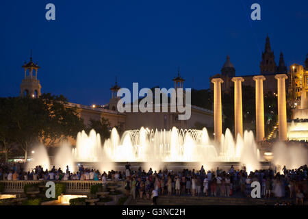 Der magische Brunnen von Montjuic, Font Magica, Museu Nacional d ' Art de Catalunya, nationalen Kunstmuseum von Katalonien, Barcelona Stockfoto