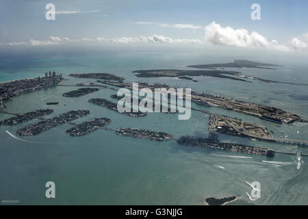 Luftaufnahme, Venetian Islands, Dodge Island hinter Hafen, Miami, Florida, USA Stockfoto