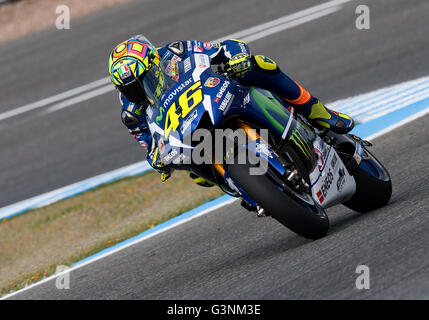 Jerez, Spanien. 23. April 2016. #46 Valentino ROSSI (ITA) Movistar Yamaha MotoGP während des Trainings in der MotoGp Grand Prix Red Bull von Spanien. © Pablo Morano/Pacific Press/Alamy Live-Nachrichten Stockfoto