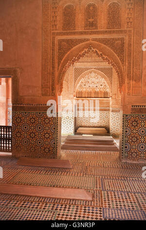 Golden verzierten dekorierten Innenraum Saadien Gräber, Marrakesch, Marokko, Afrika Stockfoto