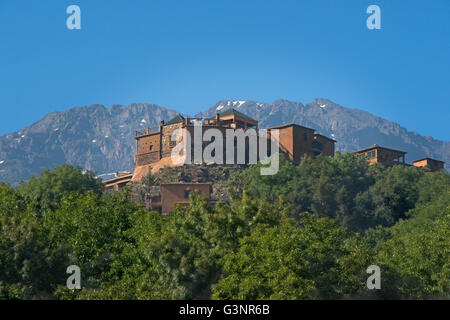 Äußere Kasbah Du Toubkal im hohen Atlas-Gebirge, Marokko, Afrika Stockfoto