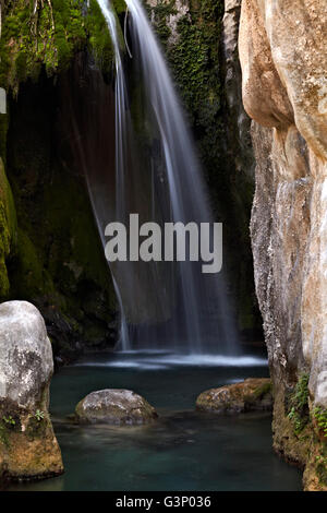 Wasserfall. Schriften de L'Algar. Alicante. Spanien. Stockfoto