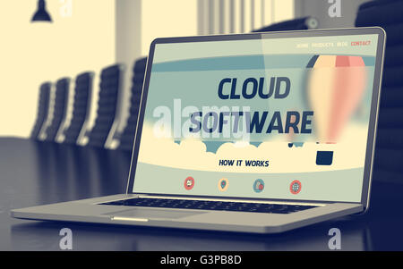 Cloud-Software am Laptop im Konferenzsaal. Stockfoto