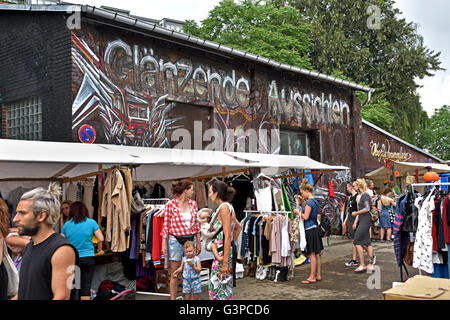 Graffiti im böhmischen Friedrichshain - Kreuzberg Berlin RAW Tempel, ehemaligen Werften, Warschauer Straße - Revaler Straße Deutschland (Nachtleben vor Ort Nacht Club-Bereich) Stockfoto