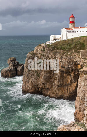 Meerblick von der Klippe, Algarve, Sagres, Cabo de Sao Vicente, Portugal Stockfoto