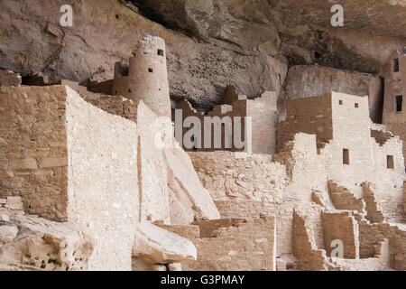 Cliff Palace, alten Pueblo Dorf von Häusern und Wohnungen in Mesa Verde Nationalpark, New Mexico, USA Stockfoto
