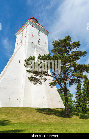 Großen alten Leuchtturm in Maori, Insel Hiiumaa, Estland. Es ist eines der ältesten Leuchttürme der Welt im cont Stockfoto