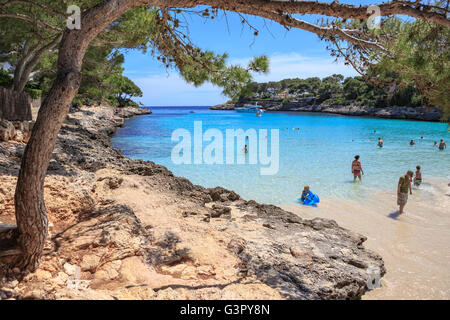 MALLORCA, Balearen, Spanien - CIRCA MAI 2016: Die Cala Gran Bucht bei Cala Dor auf der Insel Mallorca, Balearen Stockfoto