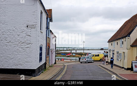 Straße zum Hafen von Emsworth und Waterside Hampshire UK Stockfoto