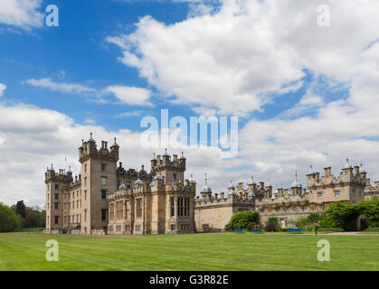 Südlich von Floors Castle, Sitz des Duke of Roxburghe, Kelso, Scottish Borders, Schottland, Großbritannien. Schottische Schlösser. Stockfoto