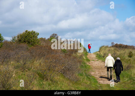 Menschen gehen an Muy Natur reservieren bei Texel-holland Stockfoto