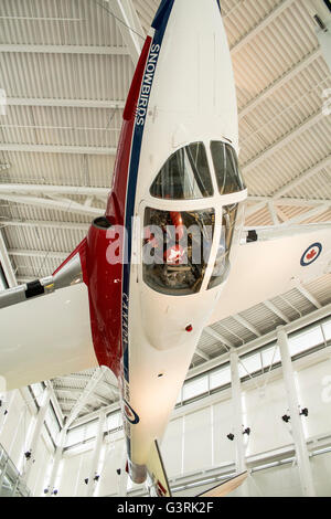 Snowbirds Flugzeug von Kapitän Carl Stef von 1973, 1974 Snowbirds Flugteam kopfüber Canadian Aviation & Space Museum Stockfoto