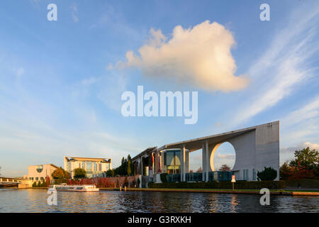 Bundeskanzleramt (Bundeskanzleramt), Spree Stockfoto