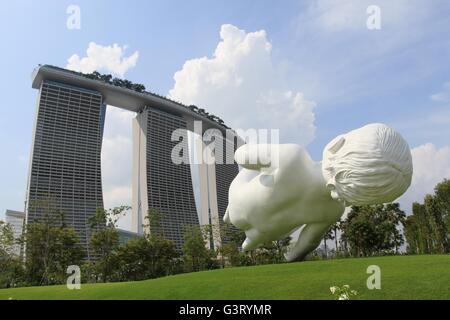 Baby-Skulptur in Gardens by the Bay in Singapur Stockfoto