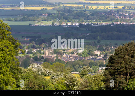 Blick über Broadway von Broadway Tower, Broadway, Cotswolds, Worcestershire, England, Vereinigtes Königreich, Europa Stockfoto