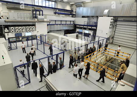 Die Westböhmische Universität (ZCU) in Pilsen, Tschechische Republik, die letzte der vier Zentren des regionalen Innovationszentrums für Elektrotechnik (Reis) ein neues, einzigartiges Forschungszentrum der Faculty of Electrical Engineering, am 15. Juni 2016 geöffnet. (Foto/Pavel Nemecek CTK) Stockfoto