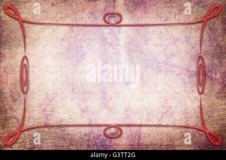 Eine antike dekorative Ruby Glasrahmen mit einem Hintergrund mit einem Dreieck-Textur. Rot, rosa und braune Farbe Stockfoto