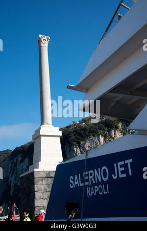 Capri ist eine italienische Insel vor der Sorrentinischen Halbinsel, auf den Golf von Neapel. Seit römischen Zeiten ist es ein resort Stockfoto