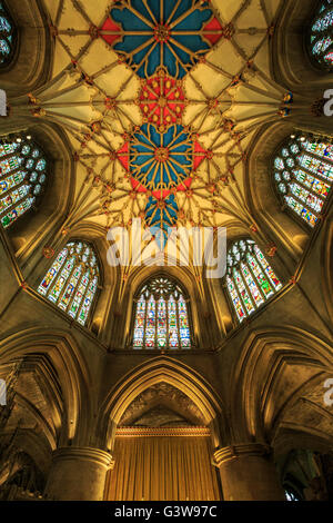 Die verzierte Decke der Tewkesbury Abbey, Gloucestershire, England Stockfoto