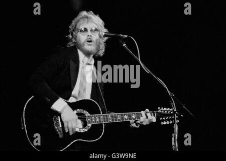 Warren Zevon auf der Bühne in London c. 1983 Stockfoto