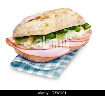 Spargel-Sandwich mit Beschneidungspfad isoliert auf weiss mit einer Serviette Stockfoto