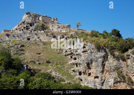 Lykische Felsengräber in der antiken Stadt Tlos, Lykien, Türkei. Stockfoto