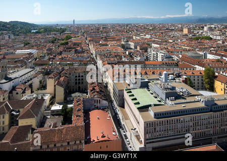 Italien, Piemont, Turin, Panorama-Aussicht auf die Stadt von der Mole Antonelliana Stockfoto