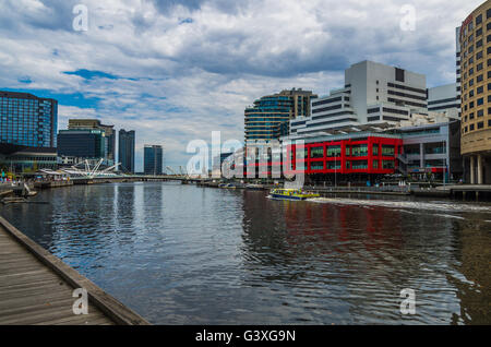 Ansichten von Melbourne entlang der South Bank Fluss-Bezirk Stockfoto