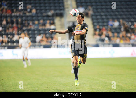 Chester, Pennsylvania, USA. 15. Juni 2016. Philadelphia Union WALTER RESTREPO, (20) im Kampf gegen die Stadt Insulaner während der US Open Cup-Spiel, das am Talen Energiefeld in Chester Pa Credit gespielt wurde: Ricky Fitchett/ZUMA Draht/Alamy Live News Stockfoto