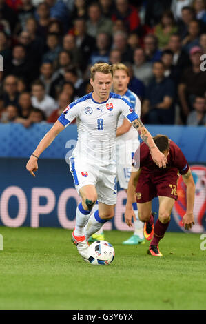 Ondrej Duda (Slowakei); 15. Juni 2016 - Fußball: Uefa Euro Frankreich 2016, Gruppe B, Russland 1-2 Slowakei bei Stade Pierre Mauroy, Lille Metropole, Frankreich.; ; © Aicfoto/AFLO/Alamy Live-Nachrichten Stockfoto