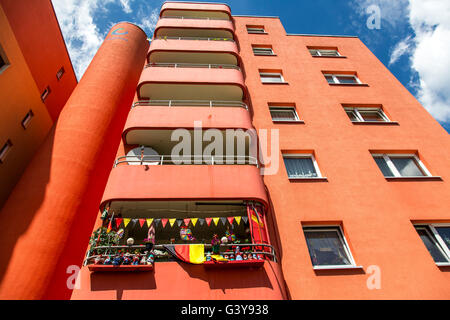 Wohngebäude, Gebäude, Mehrfamilienhaus, aufwendig dekoriert, reich verzierten Balkonen, Apartment-Haus in Berlin Stockfoto
