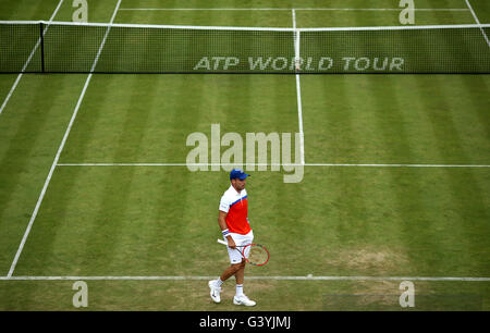 Spaniens Roberto Bautista Agut in Aktion tagsüber vier 2016 AEGON Championships im Queen Club, London. Stockfoto