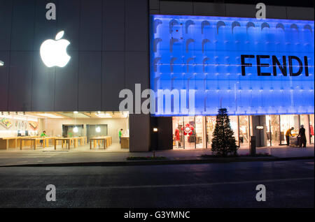 Tokio - Mai 2016: Luxus-shopping Bezirk Ginza am 28. Mai 2016 Stockfoto