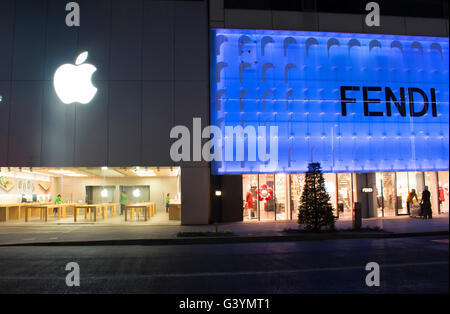 Tokio - Mai 2016: Luxus-shopping Bezirk Ginza am 28. Mai 2016 Stockfoto