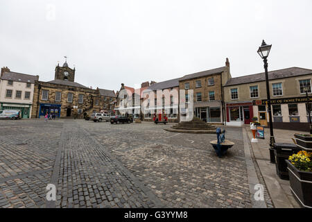 Alnwick Markt Platz, Northumberland, England, Vereinigtes Königreich Stockfoto