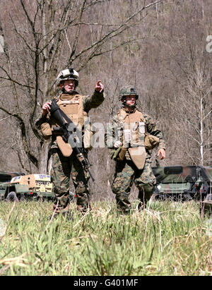 Soldaten führen eine Standortanalyse in Camp Dawson, West Virginia. Stockfoto