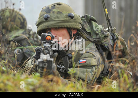 Ein Soldat mit der Armee der Tschechischen Republik. Stockfoto