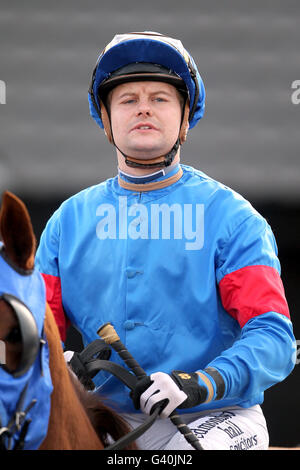 Pferderennen - Blue Square Winter Carnival - Southwell Racecourse. Liam Jones, Jockey. Stockfoto