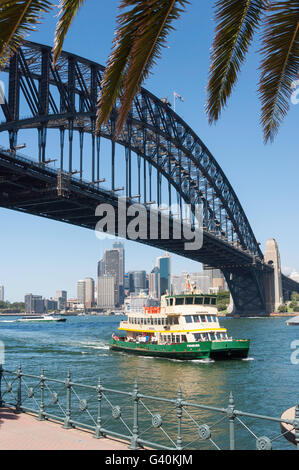 Sydney Harbour Bridge aus Milsons Point, Sydney, New South Wales, Australien Stockfoto