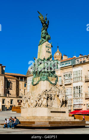 Denkmal für die Schlacht von Vitoria, Virgen Blanca Platz. Vitoria-Gasteiz, Álava, Baskisches Land, Spanien, Europa Stockfoto