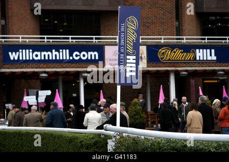 Pferderennen Sie - William Hill Super Samstag - Kempton Park Stockfoto