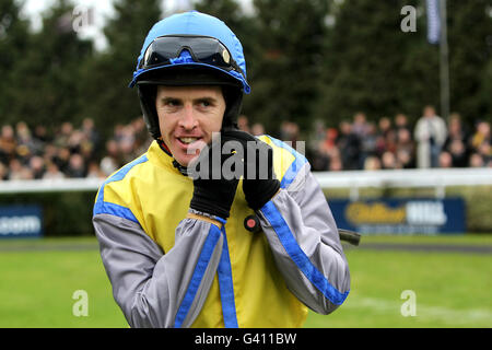 Pferderennen Sie - William Hill Super Samstag - Kempton Park Stockfoto