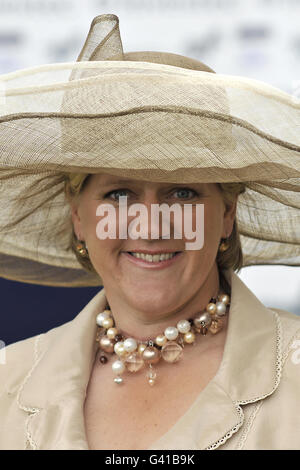 Horse Racing - die Investec Derby Festival - Ladies Day - Epsom Racecourse Stockfoto