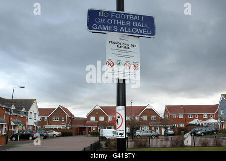 Ein allgemeiner Blick auf den Standort des ehemaligen Heimhauses des Sunderland Football Club, Roker Park. Vom Verein von 1898 bis 1997 verwendet, als der Verein in das aktuelle Stadion des Lichts umzog. Das Gebiet ist jetzt eine Wohnanlage Stockfoto