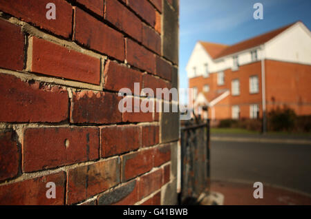 Ein allgemeiner Blick auf den Standort des ehemaligen Heimhauses des Sunderland Football Club, Roker Park. Vom Verein von 1898 bis 1997 verwendet, als der Verein in das aktuelle Stadion des Lichts umzog. Das Gebiet ist jetzt eine Wohnanlage Stockfoto