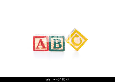 Foto von Rechtschreibung ABC Alphabet Blocks isoliert auf weißem Hintergrund Stockfoto