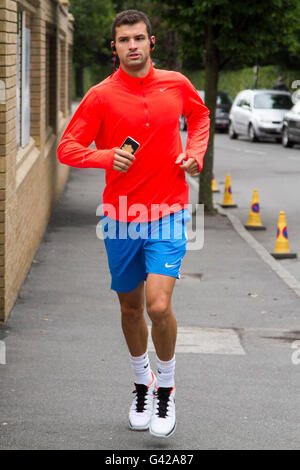 Wimbledon London, UK. 18. Juni 2016. Bulgarische Profi Spieler Grigor Dimitrov bei den All England Club für die Praxis vor den 2016 Wimbledon Tennis Championships Credit kommt: Amer Ghazzal/Alamy Live-Nachrichten Stockfoto