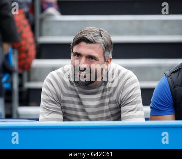 Queens Club, London, UK. 18. Juni 2016. Aegon Tennis Championships Königinnentag sechs. Ehemalige Wimbledon-Gewinner Goran Ivani &#x161; evic coaching Marin Cilic (CRO) in seinem Halbfinalspiel gegen amtierende Weltmeister Andy Murray (GBR). Raonic gewann in geraden legt, 6-4, 6-4 und trifft sich Andy Murray (GBR) im morgigen Finale. Bildnachweis: Aktion Plus Sport/Alamy Live-Nachrichten Stockfoto